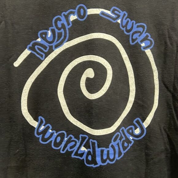 🔥🔥 Vintage BLOOD ORANGE Negro Swan Music Band Concert Tour Tee Men Sz Lg - EUC - Picture 4 of 10